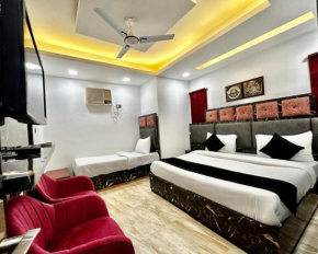 Hotel Cosmo - Karol Bagh